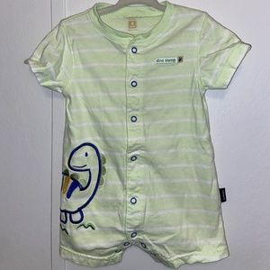 Carters Romper 9M